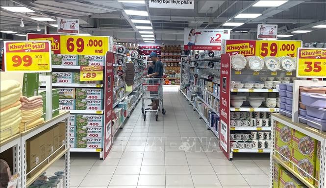 À l’approche du Têt traditionnel, le marché de Hô Chi Minh-Ville connaît une nette animation, portée par une demande en hausse et une offre abondante. Photo : VNA