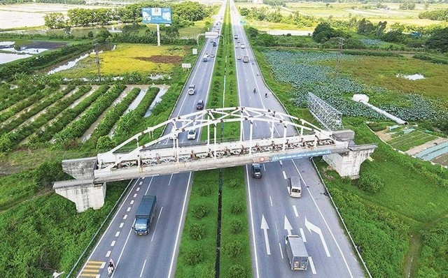 La ligne ferroviaire Yen Vien – Pha Lai – Ha Long – Cai Lan, suspendue depuis 2011, sera remplacée par la ligne à grande vitesse Hanoi-Quang Ninh. (Photo : tinnhanhchungkhoan.vn)