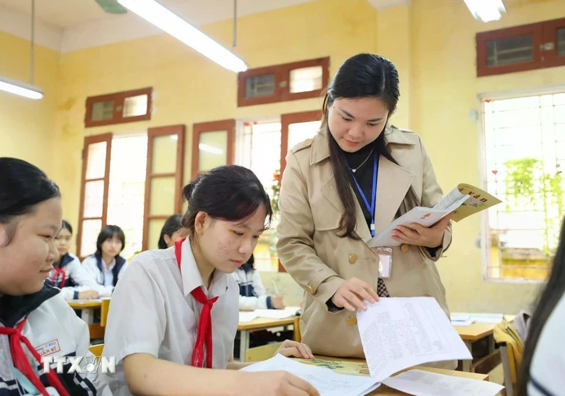 Le Représentant de l'UNESCO salue l'adoption par le Vietnam de la Loi sur les Enseignants. Photo : VNA