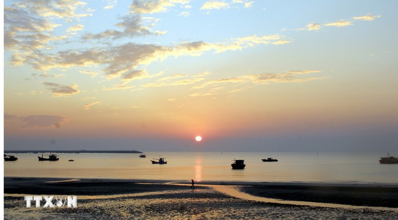 La zone spéciale de Cô Tô, dans la province de Quang Ninh (Nord-Est), a été créée à partir de trois communes et bourgs de l’ancien district de Cô Tô. Photo : VNA