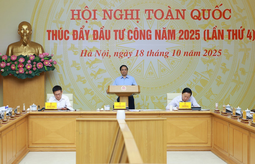 Le Premier ministre Pham Minh Chinh lors de la visioconférence. Photo : VNA