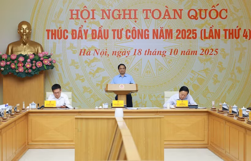 Le Premier ministre Pham Minh Chinh lors de la visioconférence. Photo : VNA