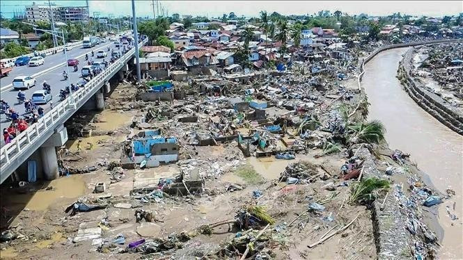 Le bilan du typhon Kalmaegi aux Philippines s'est alourdi à 188 morts le 7 novembre. Photo: Xinhua/VNA