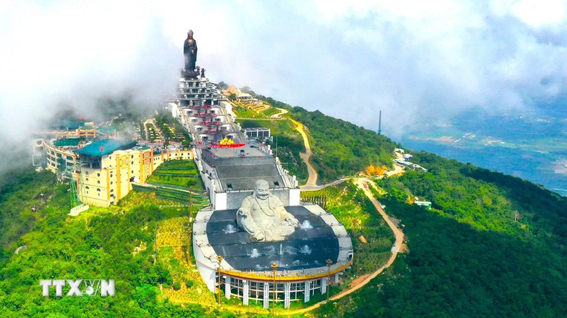 La province de Tây Ninh s’affirme progressivement comme l’une des destinations les plus prometteuses du Sud-Est du Vietnam, grâce à ses paysages naturels variés. Photo : VNA