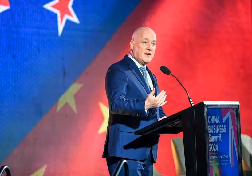 Le Premier ministre néo-zélandais, Christopher Luxon, s’exprime lors d’une conférence à Auckland, le 20 mai 2024. Photo: THX/VNA