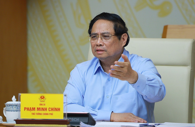 Le Premier ministre Pham Minh Chinh lors de la réunon. Photo : VNA