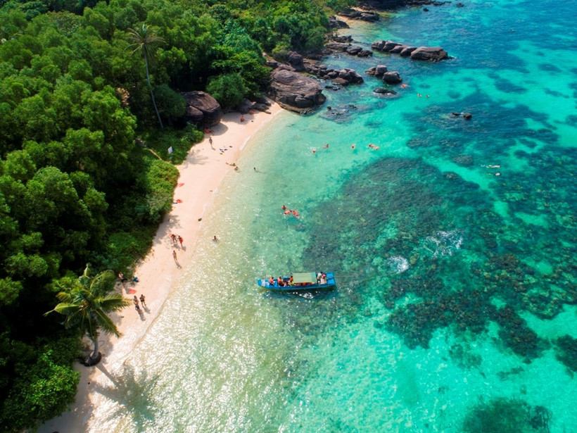 Phu Quoc est une destination populaire auprès de nombreux touristes. Photo : VNA