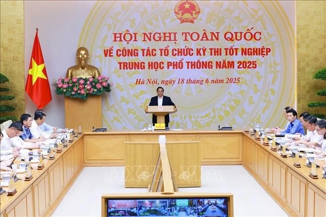 Le Premier ministre Pham Minh Chinh lors de la conférence. Photo : VNA