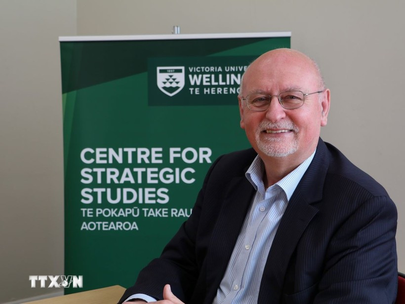 Le professeur Roberto Rabel, de l'Université Victoria de Wellington. Phôt : VNA