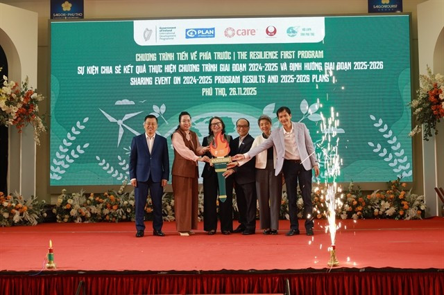 Irish Aid au Vietnam a investi 1,4 million d'euros (1,62 million de dollars) dans le programme Resilience First afin de renforcer la résilience climatique et d'autonomiser les femmes issues des minorités ethniques dans 13 communes des provinces de Tuyên Quang, Quảng Trị et Phú Thọ. Photo : CARE Vietnam