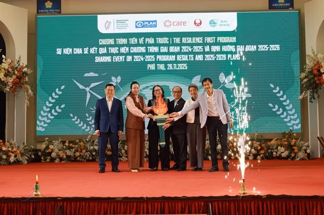 Irish Aid au Vietnam a investi 1,4 million d'euros (1,62 million de dollars) dans le programme Resilience First afin de renforcer la résilience climatique et d'autonomiser les femmes issues des minorités ethniques dans 13 communes des provinces de Tuyên Quang, Quảng Trị et Phú Thọ. Photo : CARE Vietnam