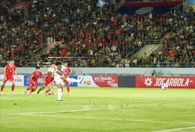 Xuan Son ouvre le score pour le Vietnam sur penalty à la 68e minute. (Photo : VNA)