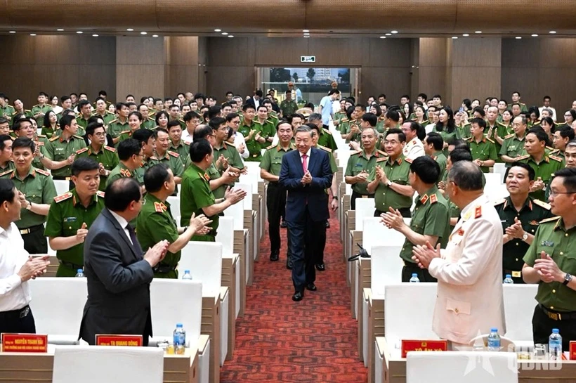 Le secrétaire général du Parti, To Lam, assiste à l'événement (Photo : qdnd.vn)