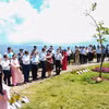 Une délégation de l'ambassade de Chine et des représentants de la province de Tay Ninh ont participé au programme de plantation d'arbres et de dons de l'amitié Vietnam-Chine au site touristique national du mont Ba Den. Photo : VNA