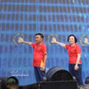 Tran Cam Tu, membre du Bureau politique, permanent du Secrétariat du Comité central du Parti et chef du Comité de pilotage central pour le développement de la culture vietnamienne ; de Pham Thi Thanh Tra, secrétaire du Comité central du Parti et vice-Première ministre ; ainsi que de plusieurs responsables ont inauguré la campagne nationale visant à encourager la pratique sportive. Photo : VNA
