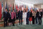 La délégation vietnamienne participe au vote. Photo : VNA