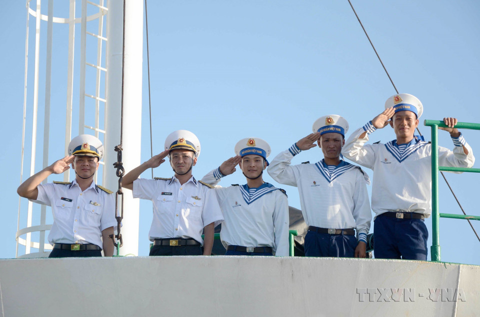 La Marine populaire du Vietnam est la force noyau qui protège fermement la souveraineté maritime et insulaire sacrée de la Patrie, contribuant à garantir la paix et la stabilité dans le pays et dans la région. Photo: VNA