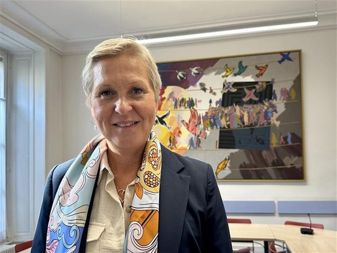 Mme Anne Le Hénanff, présidente du Groupe d’amitié France-Vietnam à l’Assemblée nationale française. Photo : VNA vna-potal-ngoai-giao-nghi-vien-cau-noi-ben-vung-trong-quan-he-phap-viet-8138471.jpg