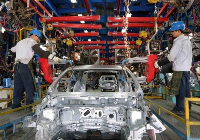Chaîne de production et d'assemblage de voitures dans une usine Ford. Photo : VNA affaires.jpg