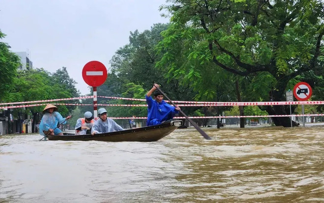 Les inondations affectent gravement la vie des habitants. Photo : vtv.vn mua-11.jpg