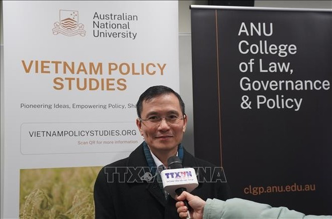 Le professeur Chu Hoang Long, économiste à la Crawford School of Public Policy de l’Université nationale australienne. Photo: VNA uc-1.jpg