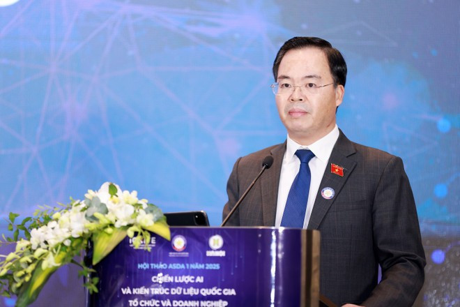 Le vice-président de la Commission des sciences, des technologies et de l'environnement de l'Assemblée nationale, Trân Van Khai. Photo: VietnamPlus ai-2.jpg