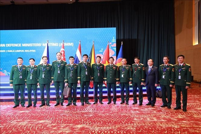 La haute délégation vietnamienne participe à l'ADMM-19. Photo: VNA asean-1.jpg