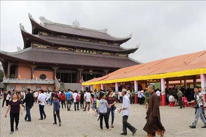 Chaque année, la pagode Bai Dinh attire des millions de pèlerins et de visiteurs, en particulier à l’occasion des festivités du printemps. Photo: VNA bai-dinh-1.jpg