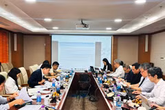 Lors de la séance de travail. Photo : JICA