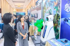 Le Forum sur l'application du commerce électronique et des technologies numériques 2025 vise à orienter les solutions innovantes pour le commerce électronique et l'économie numérique vietnamienne. Photo : Agence du commerce électronique et de l'économie numérique du Vietnam