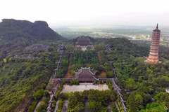 Le site touristique Bai Dinh à Ninh Binh. Photo : VNA 