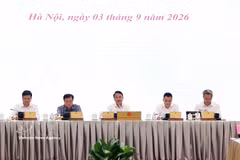 Le ministre, chef du Bureau du gouvernement, Dang Xuan Phong présidé le point presse périodique du gouvernement. Photo: VNA