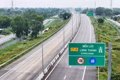 Exploitation de la ligne principale de près de 30 km de l'autoroute Ben Luc - Long Thanh à partir du 28 avril 2025