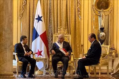 L'ambassadeur du Vietnam au Mexique et au Panama, Nguyên Van Hai, a présenté ses lettres de créance au président panaméen, José Raúl Mulino Quintero. Photo: VNA
