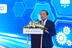 Le ministre des Sciences et des Technologies, Vu Hai Quan, s'exprime au forum. Photo : journal Nhan Dan