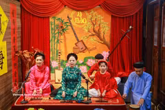 Un spectacles de chants traditionnels de Ca Tru. Photo : VNA