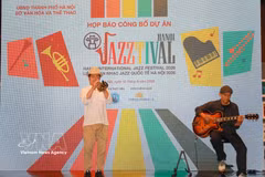 Artistes présents lors de l'événement de lancement du projet du Festival international de jazz de Hanoï 2026. Photo: VNA