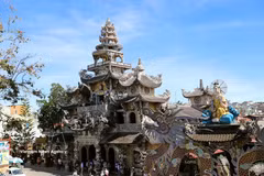 La pagode Linh Phuoc, une destination à ne pas manquer une fois venus à Da Lat. Photo : VNA