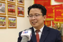 Le Dr Daosavan Kheuamixay, directeur adjoint de l'Académie nationale de politique et d'administration du Laos. Photo: VNA