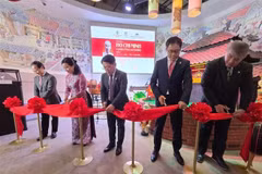 L'exposition intitulée "Le Président Hô Chi Minh - Symbole de paix et d'amitié" a ouvert ses portes le 23 mai à l'EXPO 2025 d'Osaka, dans la région du Kansai, au Japon. Photo : VNA