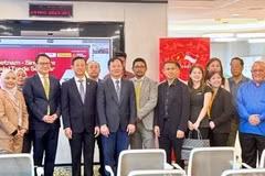 Des délégués participent à un séminaire commercial sur les produits Halal entre le Vietnam et Singapour. Photo: VNA