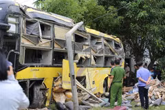 L’accident a causé la mort de 10 passagers et blessé 15 autres. Photo : VNA