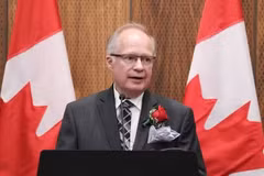 Bryon Wilfert, ancien président du Groupe d’amitié parlementaire Canada-Vietnam et actuel conseiller principal du Conseil commercial Canada-Vietnam. Photo : Association des anciens parlementaires canadiens