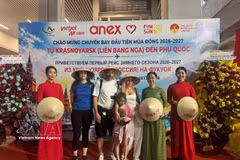 Touristes russes à Phu Quoc. Photo: VNA