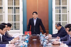 Le président Luong Cuong préside la réunion du Comité central de pilotage de la réforme judiciaire. Photo: VNA