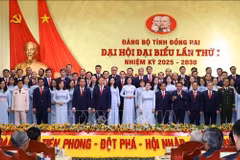 Le Comité exécutif du Comité provincial du Parti de Dong Nai pour la période 2025-2030. Photo : VNA