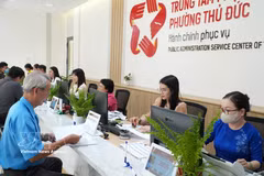  Centre de services administratifs publics du quartier Thu Duc, Hô Chi Minh-Ville. Photo : VNA