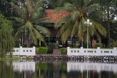 Le temple dédié au Président Hô Chi Minh est conçu sous la forme d’une fleur de lotus. Photo : VNA