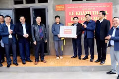 Ha Giang vise à achever le programme visant à éliminer l'habitat précaire dans la province montagneuse de Ha Giang (Nord) d'ici mi-2025. Photo : VNA
