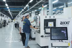 Wistron Infocomm Vietnam Co., Ltd., entreprise à investissement direct étranger (IDE), investit depuis 2021 dans le parc industriel de Dong Van III, province de Ninh Binh, et y a créé plus de 12.800 emplois. Photo : VNA